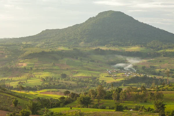 Montagne d'été en Thaïlande — Photo