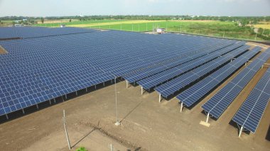 güneş pili çiftlik