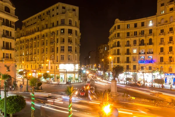 有名なタラート Harb 広場でダウンタウンのエジプト — ストック写真