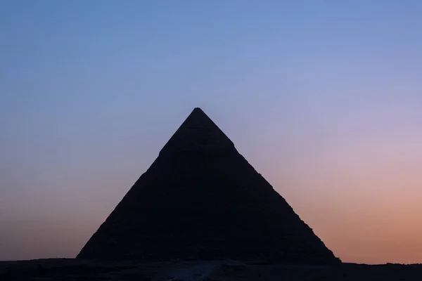Велика піраміда на заході сонця — стокове фото