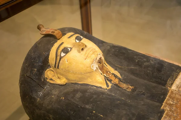 Tutankhamen's Coffin in Egyptian — Stock Photo, Image