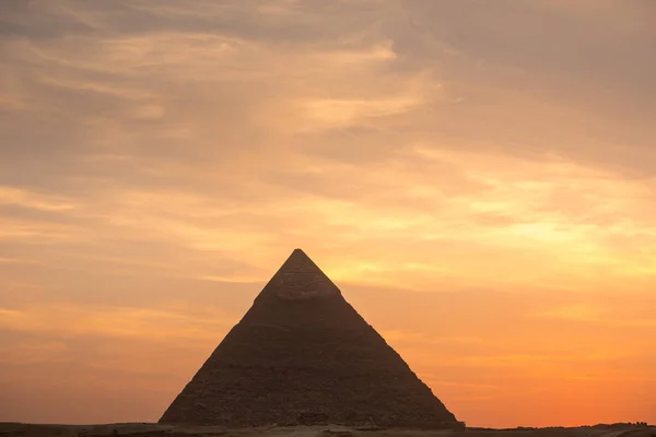 The Great pyramid on sunset — Stock Photo, Image