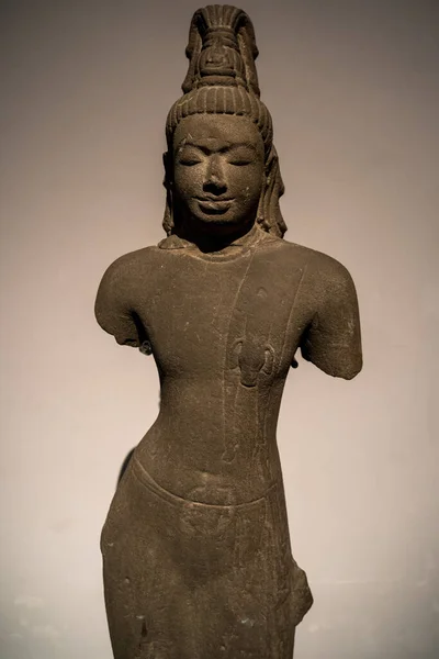 Статуя Будди Фоні Чорного Кольору — стокове фото