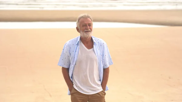 Hombre Mayor Feliz Playa — Foto de Stock