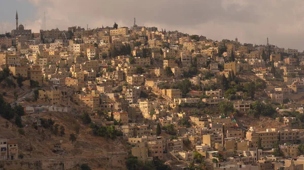 ヨルダンの首都アンマン市の空中風景 — ストック写真