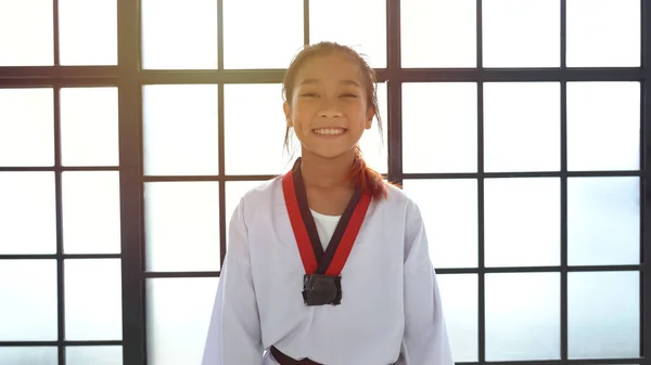 Portrait Asian Girl Taekwondo Studio — Stock Photo, Image