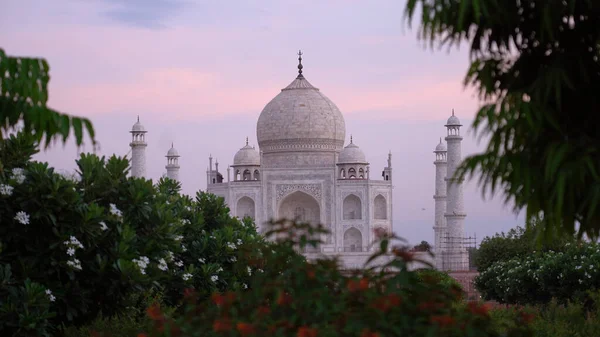 Taj Mahal Κατά Διάρκεια Του Ηλιοβασιλέματος Και Του Ποταμού Yamuna — Φωτογραφία Αρχείου