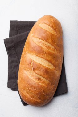 Taze ekmek taş masada. Üstten Görünüm