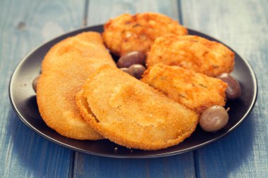 tipik Portekizce aperatif ricoes de carne  