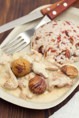 kestane ve tabak haşlanmış pirinç ile Türkiye