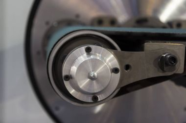 Tel işleme makineleri 