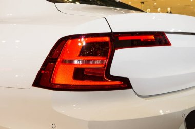  Modern ve zarif arabanın kuyruk ışık