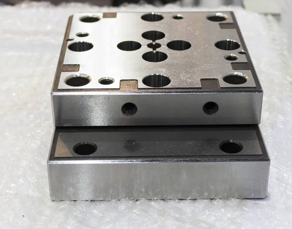 üretim takım için metal parçalar