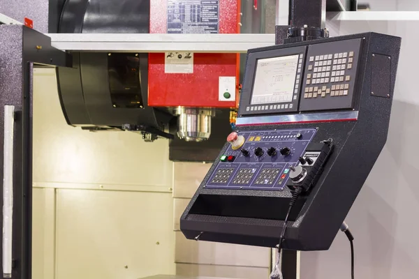 Panel de control del centro de mecanizado CNC — Foto de Stock