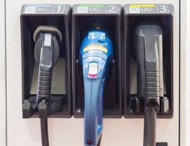 Elektrikli arabalar için şarj istasyonu 