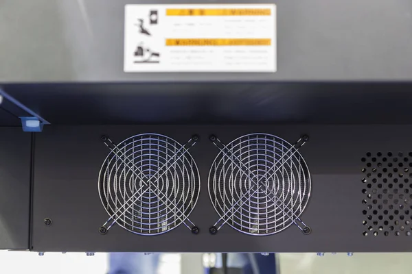 Malý ventilátor chlazení průmyslové tiskárny — Stock fotografie