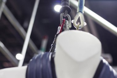 Emniyet kemeri tırmanma çantanıza; Hızlı Yayın 