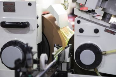 yüksek hassasiyetli Puntasız taşlama Cnc tezgahı