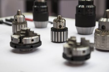 Torna aynaları veya aracı holdes 