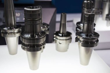 Cnc makine işleme için araç tutucu ;