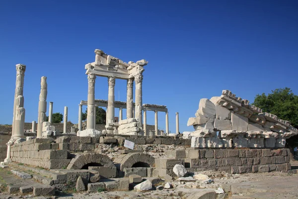 Ruines de l'ancien temple de Bergama Acropole, Turquie — Photo