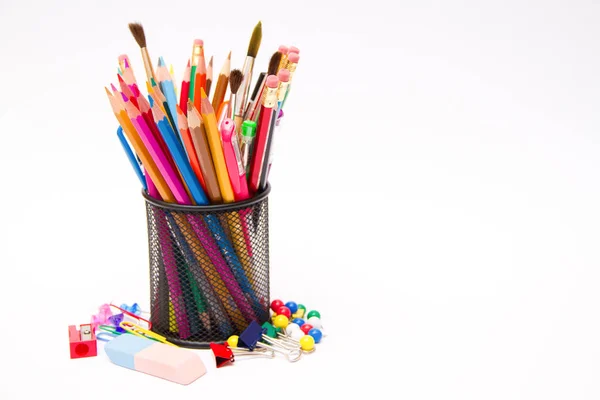 Bolsa con herramientas escolares sobre fondo blanco —  Fotos de Stock