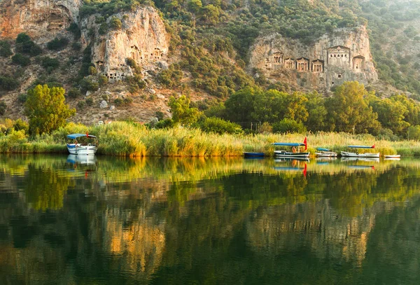 kaunian скельні гробниці від dalyan, місті ortaca, Туреччина