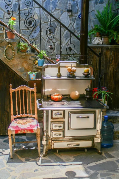 Una vieja estufa vintage —  Fotos de Stock