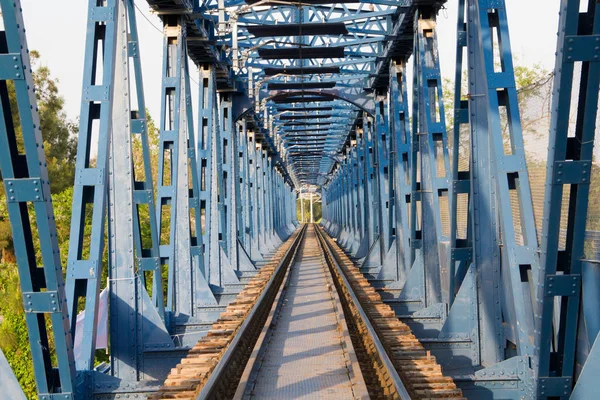 Alte Eisenbahnbrücke — Stockfoto