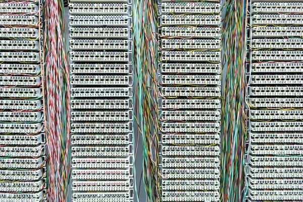 Telefon hattı dolap