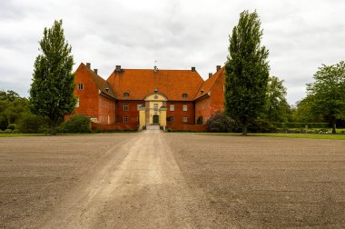 İsveç'in güneyindeki kırmızı taş castle
