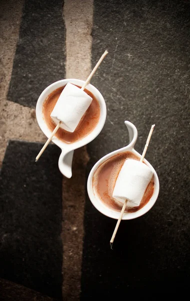 Chocolate caliente con malvaviscos —  Fotos de Stock