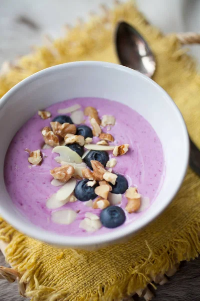 Smoothie con arándanos y almendras —  Fotos de Stock