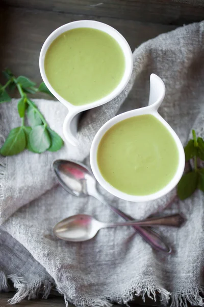 Grüne Erbsensuppe — Stockfoto