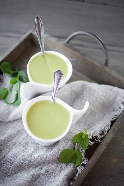 Grüne Erbsensuppe — Stockfoto