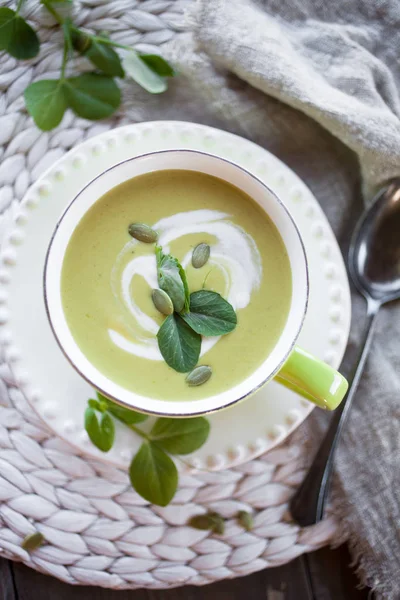 Grüne Erbsensuppe — Stockfoto