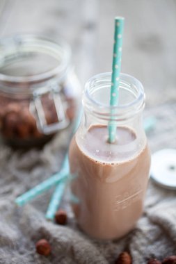 Çikolatalı fındık süt