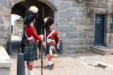 Halifax Kalesinde Viktorya Dönemi Askerleri