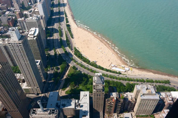 Vista aérea de Oak Street Beach en Chicago — Foto de Stock