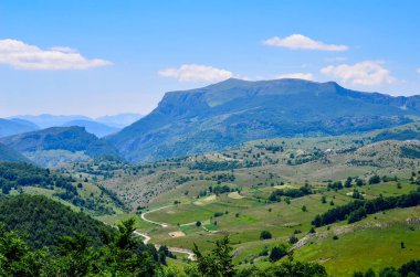 Güzel Boşnak dağlar