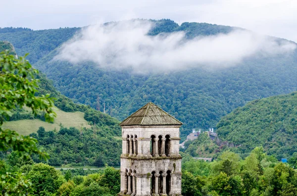 Történelmi torony kőből, a régi város Jajca — Stock Fotó