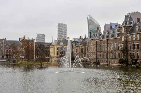 Binnenhof Palace, Hollandalı Parlament Lahey