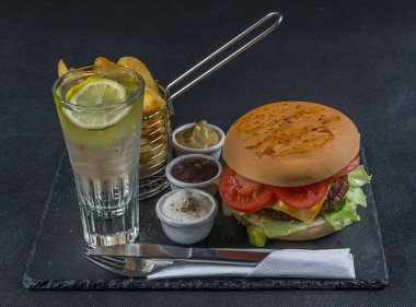 alev ızgara stack çift çizburger, marul, domates, t