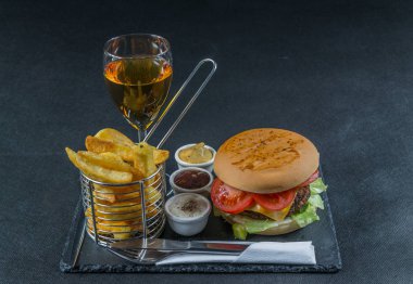 alev ızgara stack çift çizburger, marul, domates, t