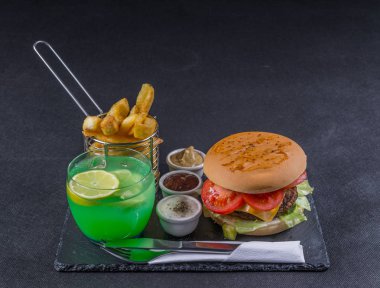 alev ızgara stack çift çizburger, marul, domates, t