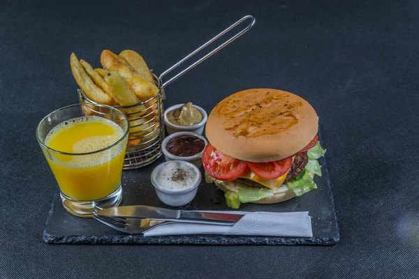 alev ızgara stack çift çizburger, marul, domates, t