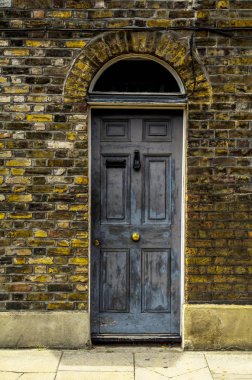 şık bir Konut Binası, ilginç bir facad girişine