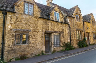 Eski İngiliz kasabası ve güzel tarihi binalar, eski street, h