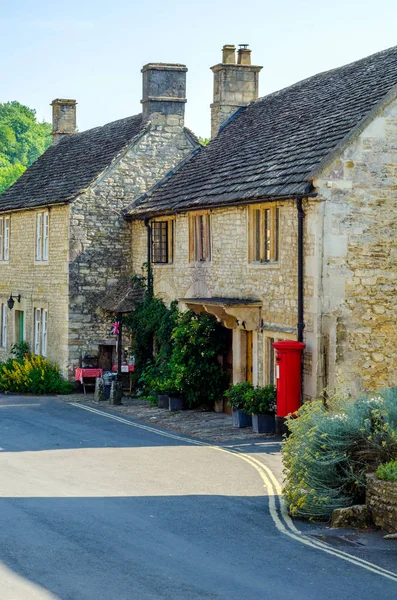 Eski İngiliz kasabası ve güzel tarihi binalar, eski street, h