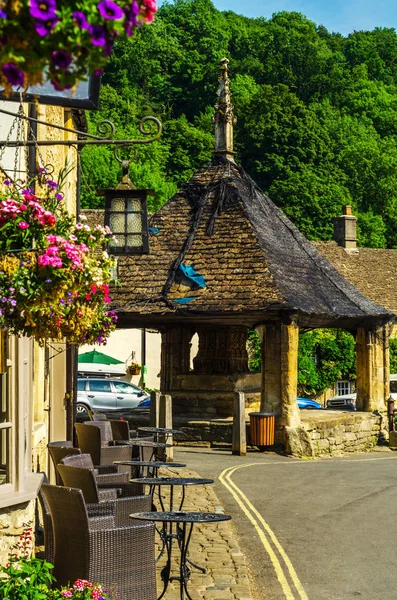 Eski İngiliz kasabası ve güzel tarihi binalar, eski street, h